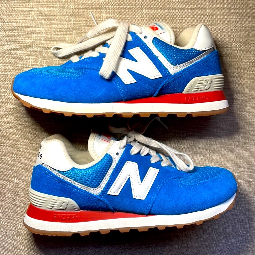 💙❤️New Balance 574 Classic Mens 5, Women 7